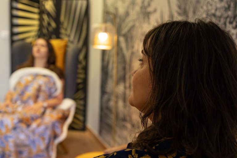 HYPNOSE 45 ESPACE ECOUTE SOIN isasouri 768x512